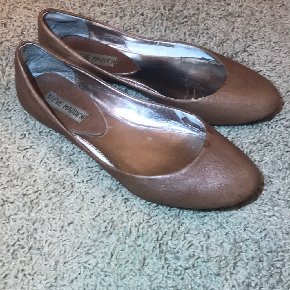 -steve madden- brown brushed leather flats